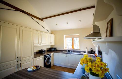 Llanddewi Ystradenny House | Pentre Fach