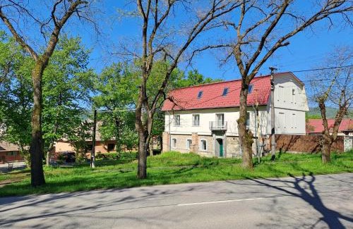 Halic House | Penzión Pod zámkom