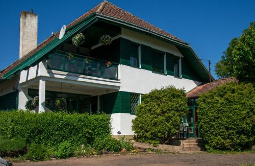 Osek House | Penzion Horal