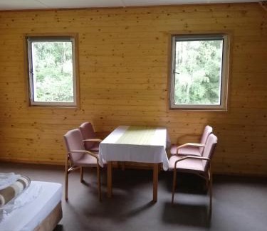 Predni Vyton House | Penzion Luna