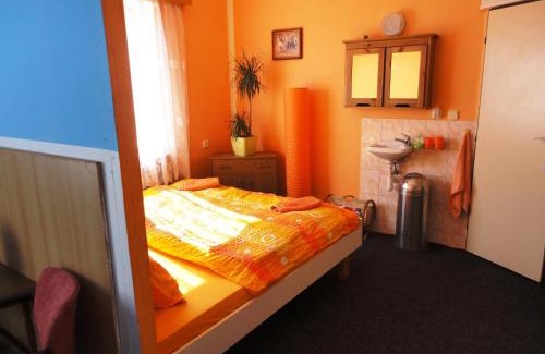 Karlovy Dvory House | Penzion-Na Navsi