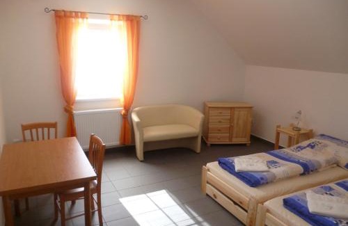 Zlata Koruna House | Penzion Na Podlesí ve Zlaté Koruně