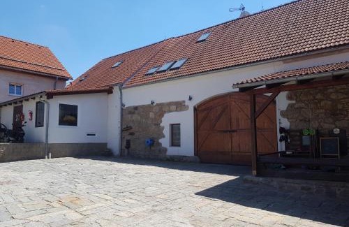 Brezova House | Penzion na statku Březová