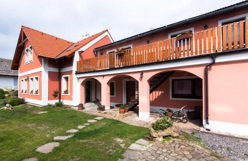 Stary Vestec House | Penzion Na Statku