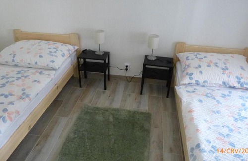 Novy Bor House | Penzion Sklář