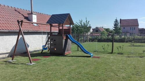 Drnholec Hotel | Penzion U Dvou lip