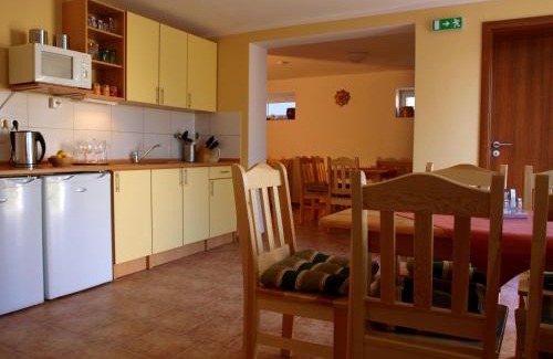 Drnholec Hotel | Penzion U Dvou lip