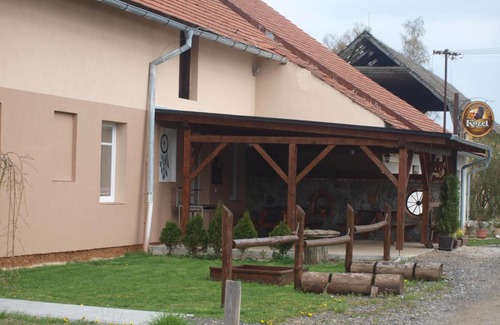 Mladosovice Apartment | penzion U Kmotra