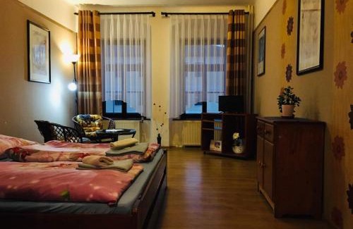 Zlate Hory House | Penzion u modrého zvonku