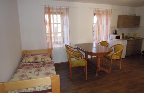 Drahonice Resort | Penzion Zámek Drahonice