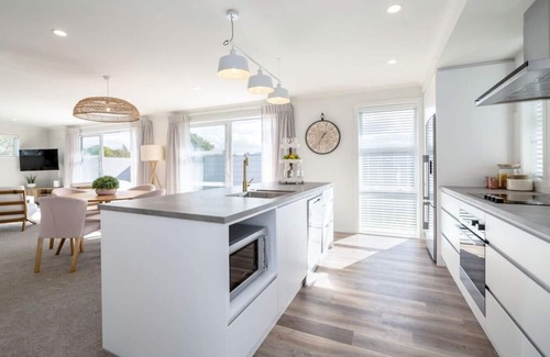 Greytown House | Peony Getaway, Greytown