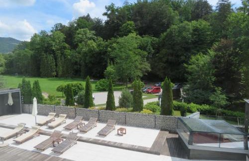 Rogaska Slatina Apartment | Peony