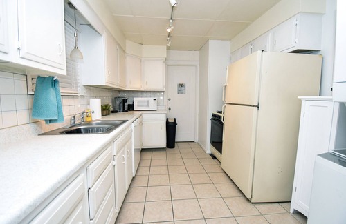 Peoria Heights House | Peoria Heights Petite Charmer- A Block From it All!