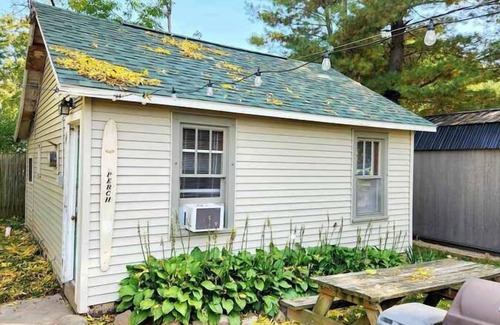 Fremont House | Perch Cabin - Waterfront resort on Fremont Wolf River