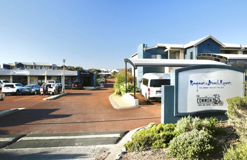 Gnarabup Apartment | Perched above Margaret River’s famous Gnarabup Beach