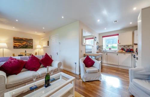 Fintry House | Peregrine Cottage