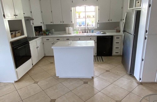 Milledgeville House | Perfect 1 Bedroom Lake Front Home 10 min from Downtown Milledgeville.