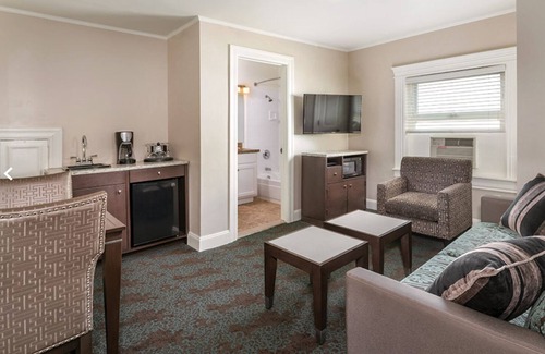 Chinatown Hotel | Perfect 1 Bedroom Suite in the Heart of SF!