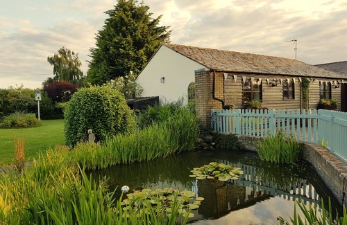 Westmarsh Cottage | Perfect 2 bedroom pet-friendly family holiday home at Hawthorn Farm, Kent