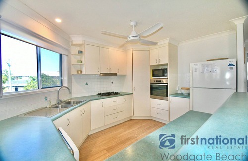 Woodgate House | Perfect Beach Front Family Holiday House
