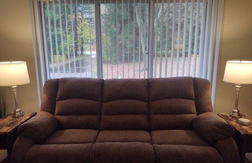 Birch Run Township House | Perfect Country Getaway for Visiting Frankenmuth