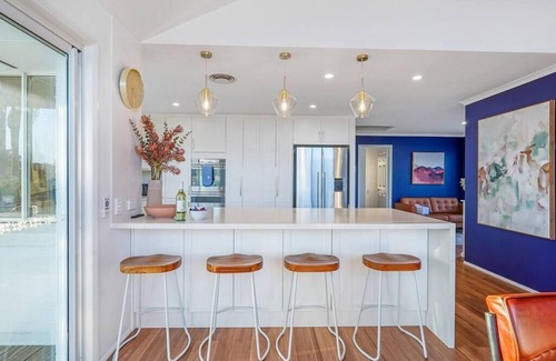 Sorrento House | Perfect Escape Waterfront Central - 4BR, Pool