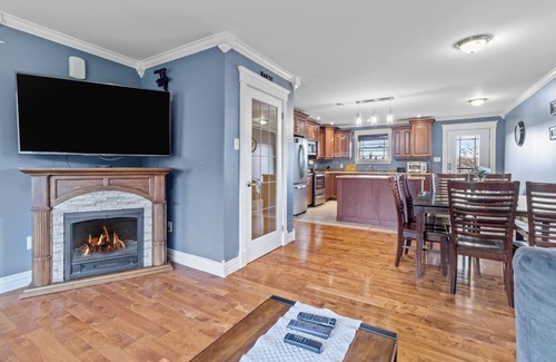 Terra Nova House | Perfect Family Getaway with Hot Tub