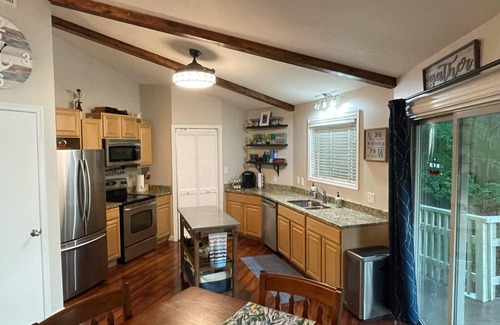 Moratuck Manor House | Perfect Family getaway with main lake views & private beach-dog friendly