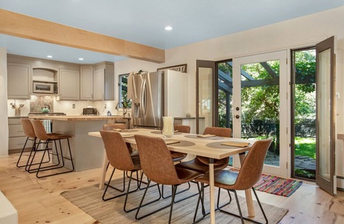 Eagle-Vail House | Perfect Family Getaway, Hot Tub, W/Private Fenced Yard, Beautiful Outdoor Area