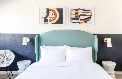 Piedmont Avenue Hotel | Perfect Family Vacation Starts Here! Close to the Oakland Museum of California!