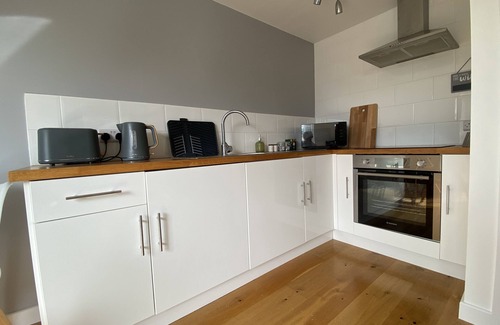 Pagham Apartment | Perfect for beach & nature reserve walks all year round
