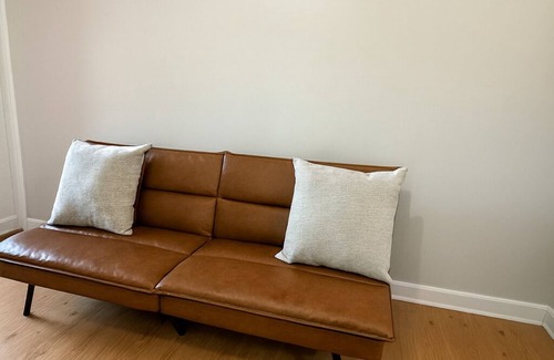 Morgantown Apartment | Perfect for Groups! 3BR/3BA Near WVU & Downtown