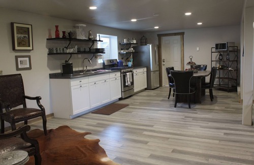New Castle Apartment | Perfect for outdoor adventurers & couples; near Glenwood, hot springs & skiing