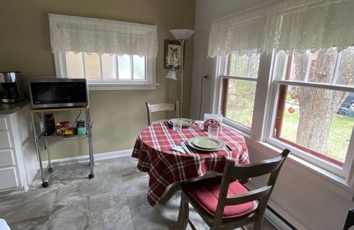 Gardiner Cottage | Perfect for two! Less than half mile from Yellowstone. 'Downtown' location.