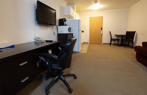 Weyburn Hotel | Perfect Inns & Suites