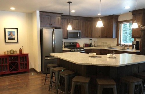 Essex House | Perfect location between West and East Glacier Park entrances and next to river!