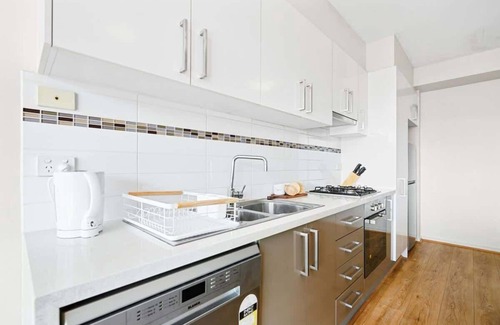 McKinnon House | Perfect Location! Cozy Townhouse McKinnon Station