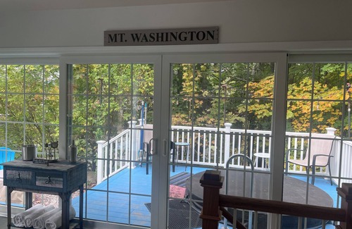 Intervale House | Perfect location & hot tub! Cozy home for couples, parties of 4, possibly more!