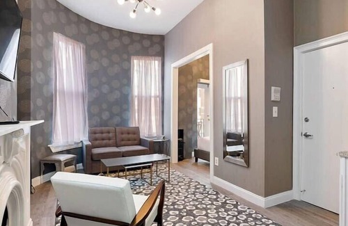 Bay Village Apartment | Perfect location Sleeps 3