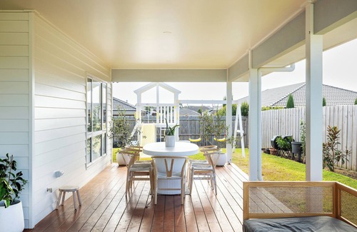 Warrnambool House | Perfect newly built modern family/large group getaway-outdoor kids playground