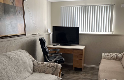 Wetaskiwin House | Perfect place to be away from big city yet close and close to Edmonton airport