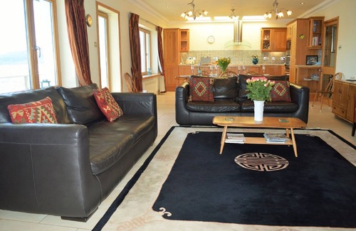 Tighnabruaich House | Perfect, restful, dramatic holiday home with fabulous 18 m balcony over the sea