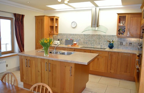 Tighnabruaich House | Perfect, restful, dramatic holiday home with fabulous 18 m balcony over the sea