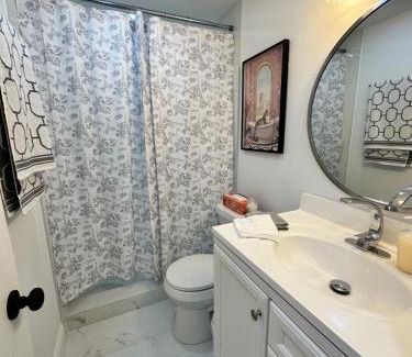 Lutz House | Perfect Room for your Stay