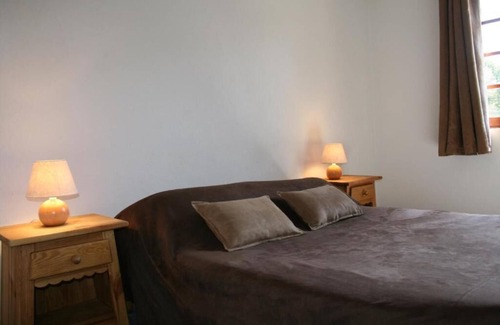 Guillaumes Hotel | Perfect Ski Vacation | Secure Storage, Terrace & Family Amenities