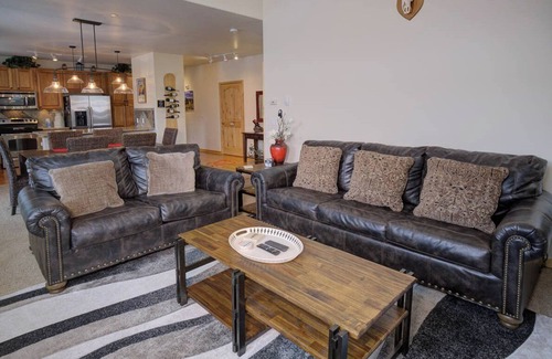 Winter Park Condo | Perfect spot for Fall Events in Winter Park. TOWP STR Permit #006902