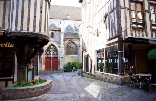 Troyes Apartment | Perfect stay in Troyes