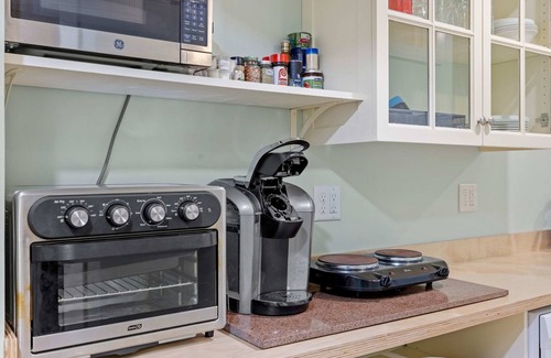 Richmond Apartment | Perfect Stay Near Skiing, Burlington & Airport