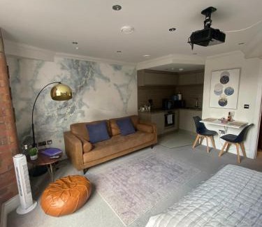 York Apartment | Perfect Studio in central York