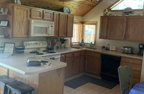 Crivitz Cottage | Perfect Summer Vacation Spot - Lake View, Boat Dock, Beach Area - 3 Bdrm, 2 Bath